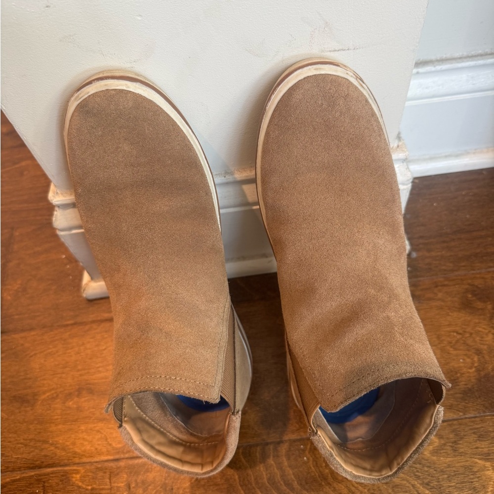 Nordstrom rack Women’s tan leather boots by me too